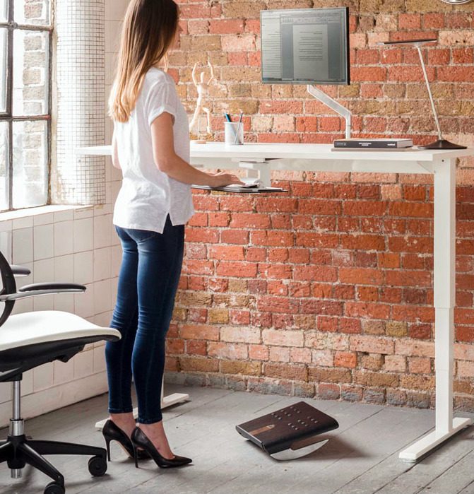 Float Table designed by Humanscale Design Studio